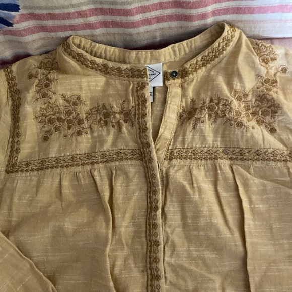 St. John’s bay Embroidered shirt - Picture 6 of 12